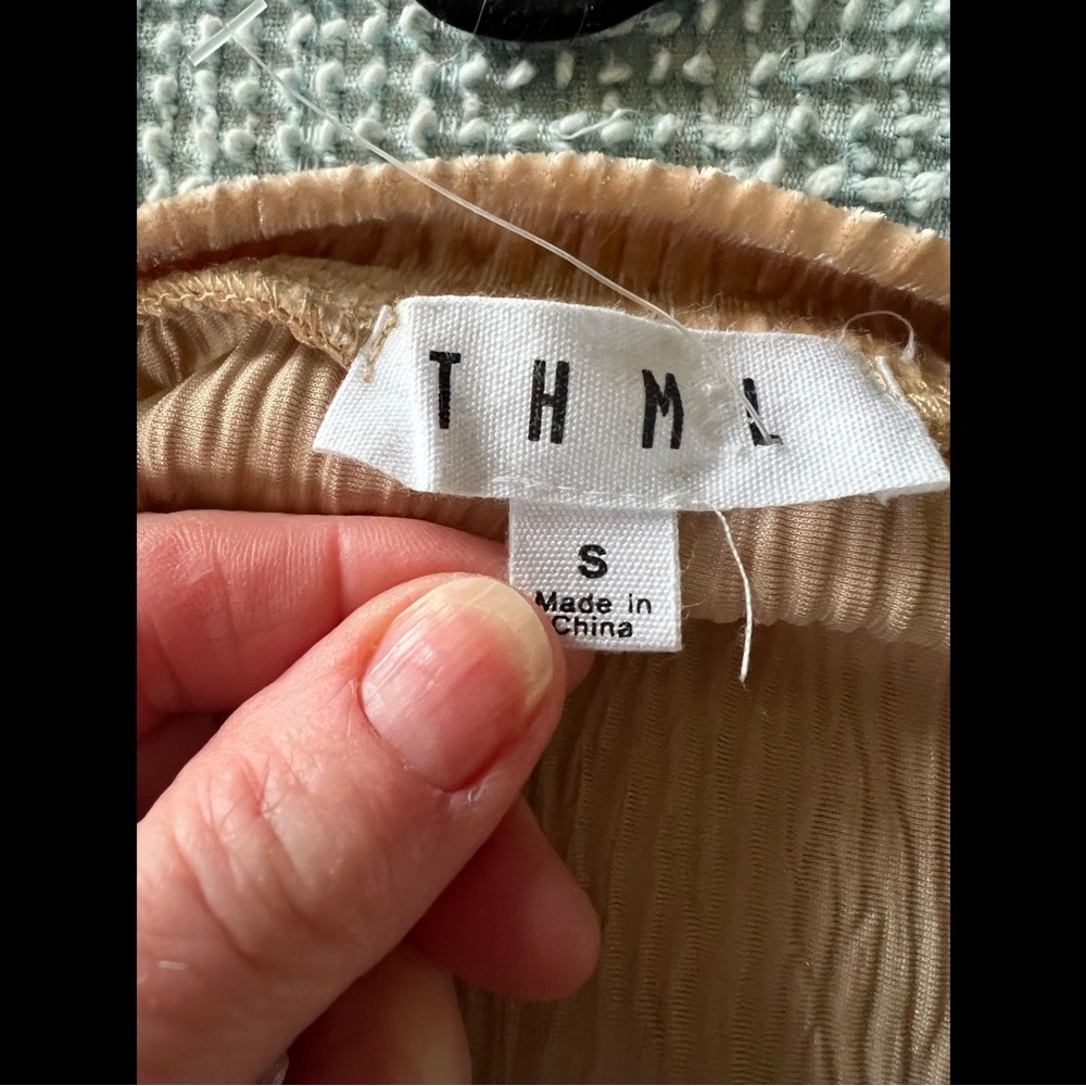 THML TOP - Picture 2 of 3